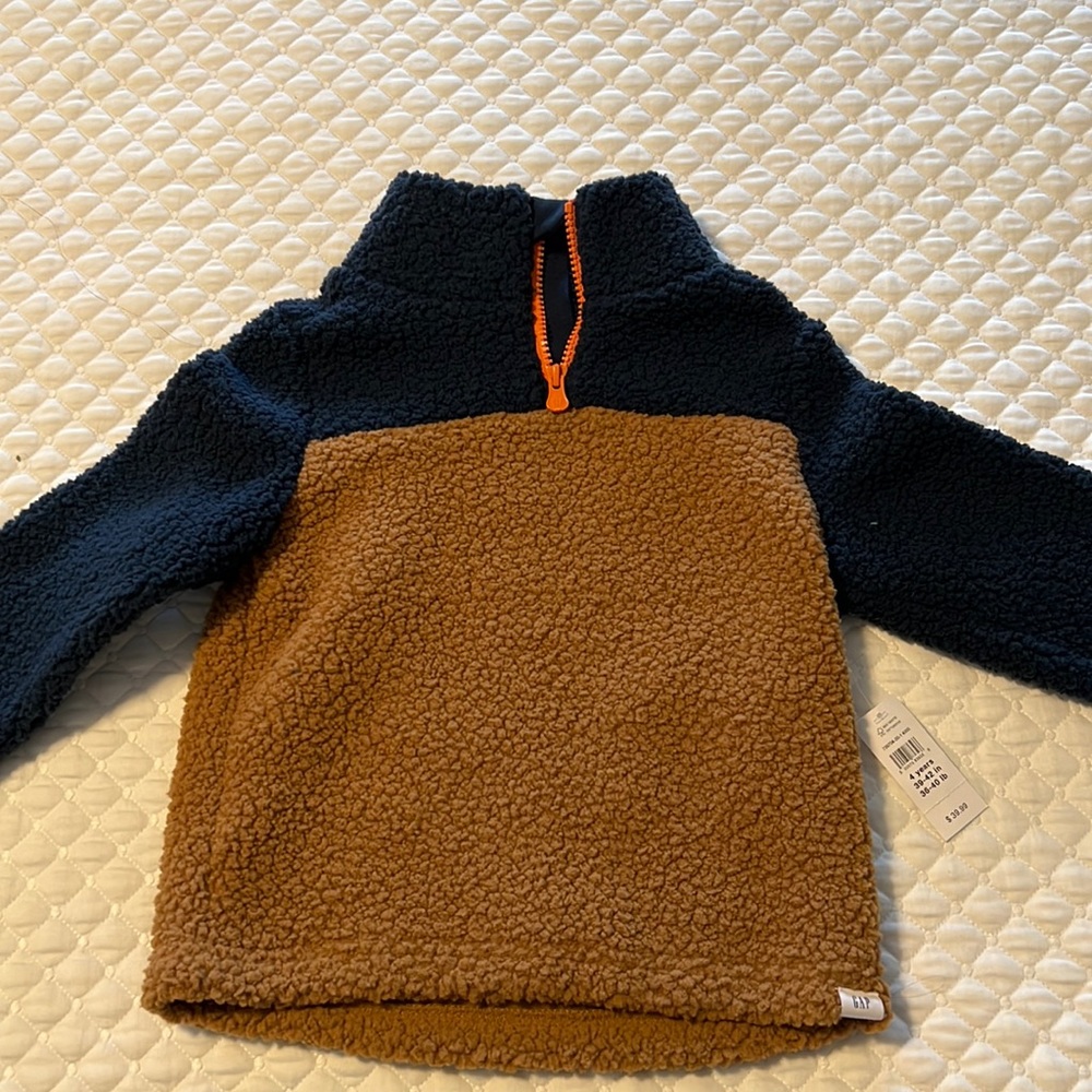 NWT 4T Gap Fleece zip up